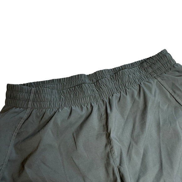 Athleta Charcoal Gray Athletic Shorts Sports Running Activewear Womens Size L - Picture 6 of 16